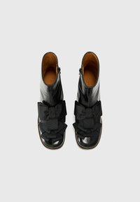 Chie Mihara TELAZO - Wedge Ankle Boots - black