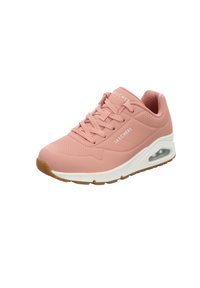 Helle rosa Sportschuh mit einer glatten, synthetischen Oberseite, runder Zehenpartie, Schnürdesign, dicker weißer Zwischensohle und sichtbaren Luftdämpfungselementen.