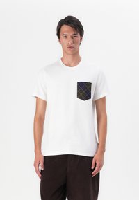 Barbour BARBOUR ARNSIDE TARTAN POCKET T-SHIRT - Triko s potiskem - white