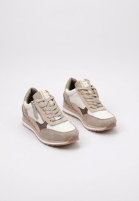 Refresh Zapatillas - beige