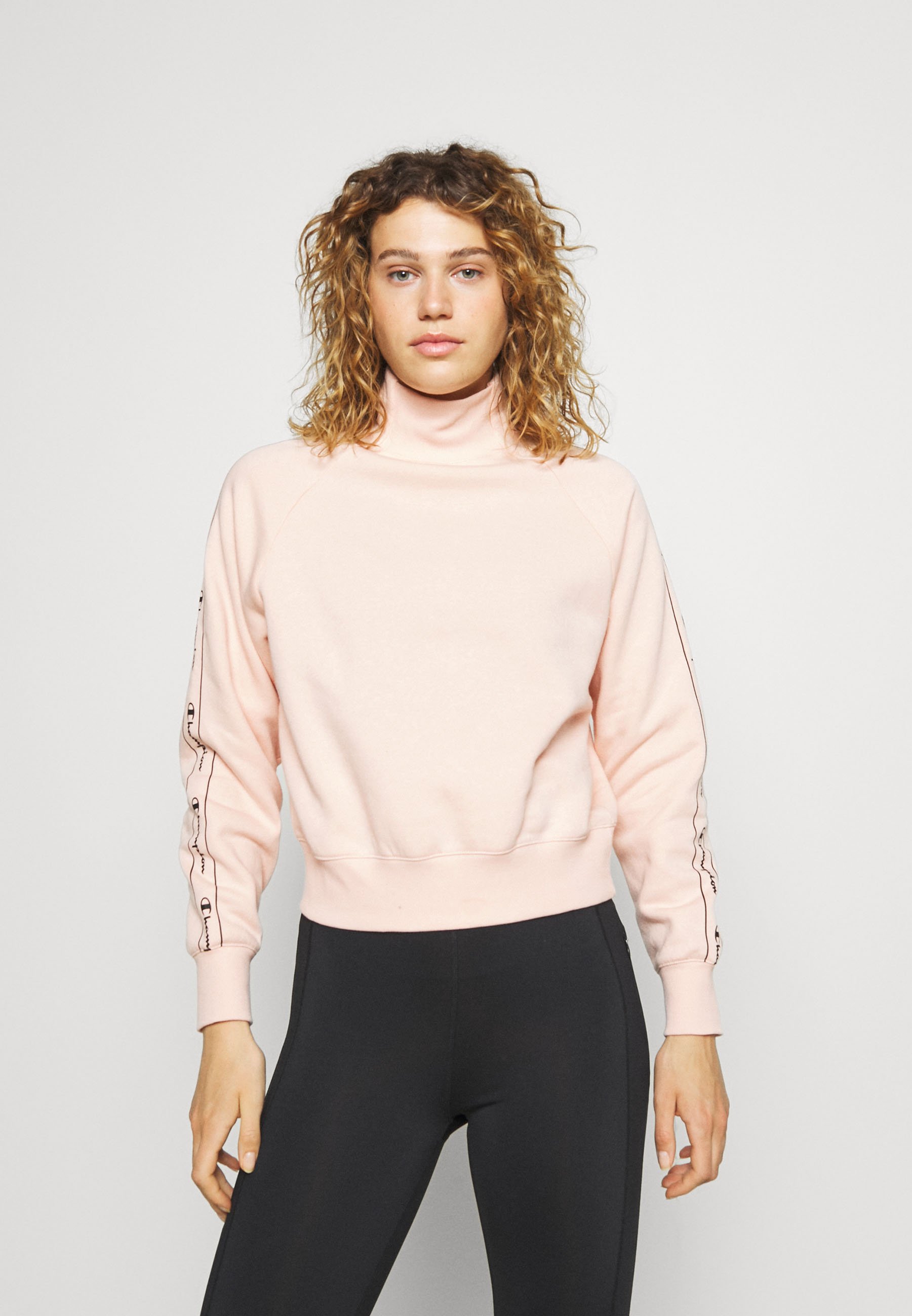 Abbigliamento sportivo Donna Champion HIGH NECK - Felpa - pink/fuxia Abbigliamento sportivo Donna Champion HIGH NECK - Felpa - pink/fuxia