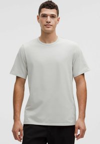 Nevybráno, dove grey