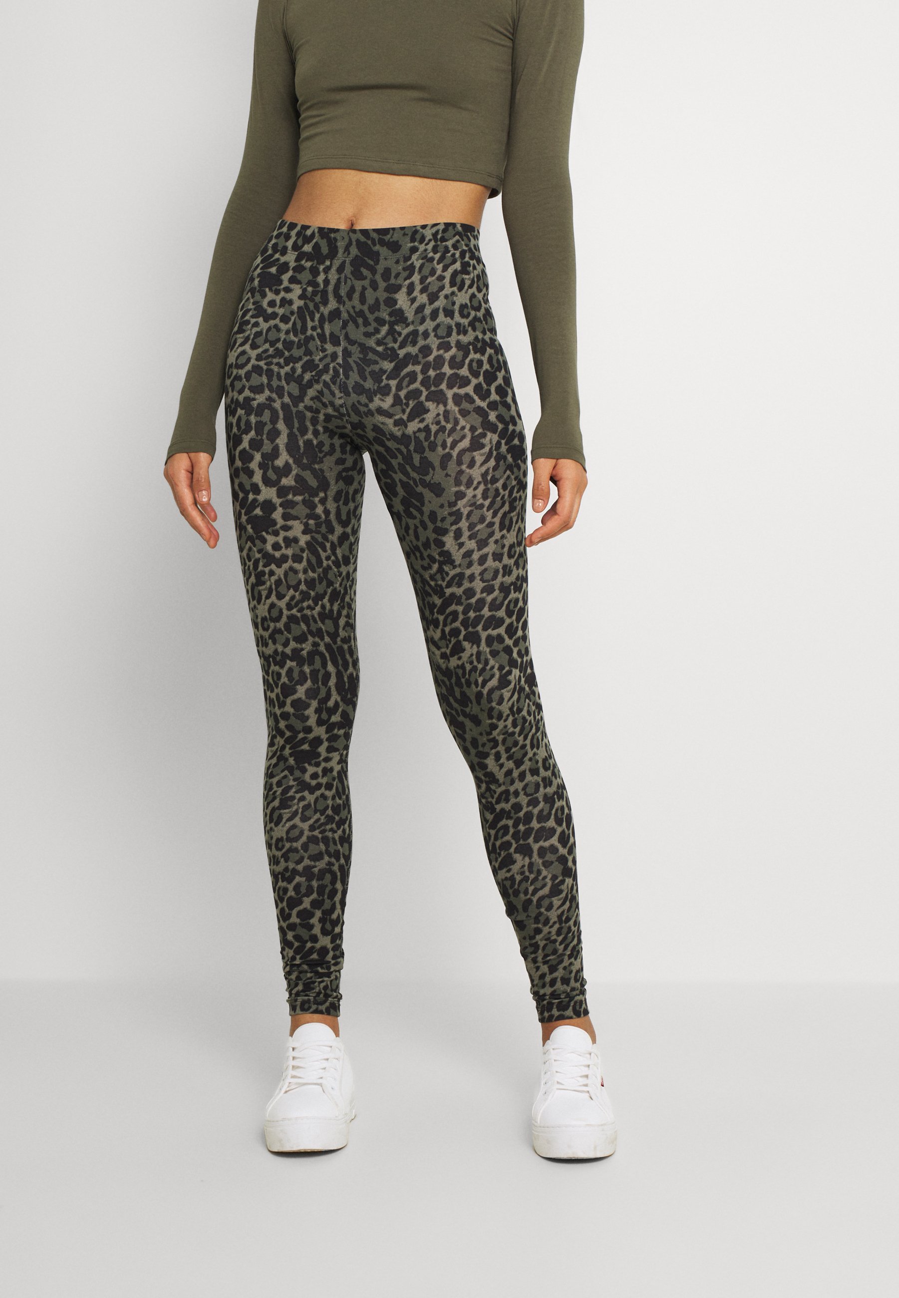 running bare leopard leggings