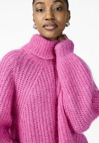 YAS YASLAMBI - Strikkegenser - fuchsia fedora