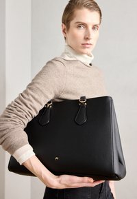 Handbag - black