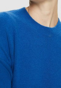 Esprit Stickad klänning - blue