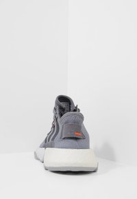 adidas Originals POD-S3.1 szary