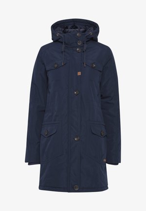 La giacca parka blu navy presenta un cappuccio, due tasche sul petto e due tasche laterali. Realizzata in materiale resistente con chiusure a bottone e dettagli con coulisse.