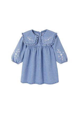 Hellblaues Denimkleid mit einem Rüschenausschnitt, langen Puffärmeln und Blumenstickerei. Geraffte Taille für einen lockeren Sitz.