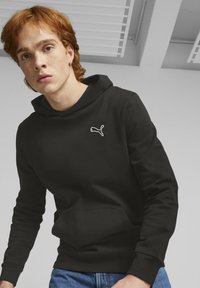 Puma - BETTER ESSENTIALS  - Hoodie - black Miniatuurafbeelding 1