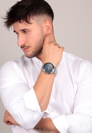 Maserati, Chronograph - blau- und silberfarben