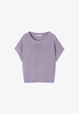 Trumpas rankovės, levandų spalvos megztinis su apvaliu iškirpimu ir laisvu siluetu. Ypatumai: briaunoti kraštai ir švelni tekstūra.