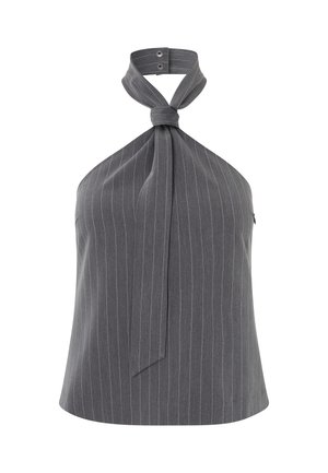 Top gri cu bretele la gât, cu un nod la gât, având dungi verticale, o textura netedă și un design ajustat. Fixat în spate cu nasturi.