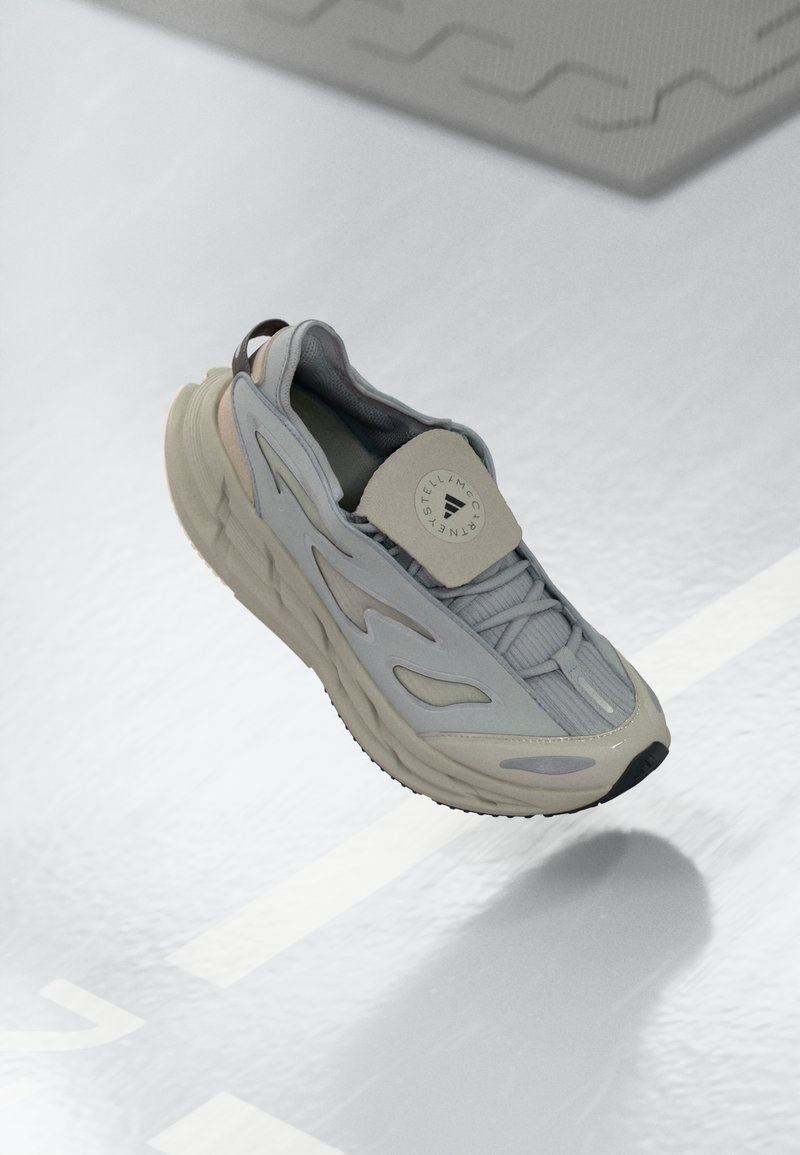 adidas by Stella McCartney ASMC ADISTAR - Training shoe - clear onix/willow  grey/almond milk/light grey - Zalando.ie