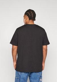Jack & Jones JJLOYD LOOF TEE CREW NECK 2 PACK - Camiseta estampada - black/navy