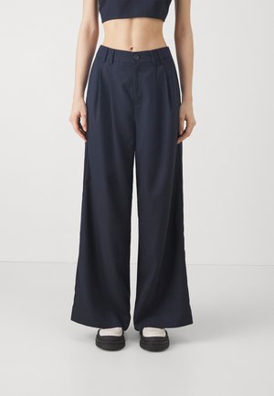 LION PANTS - Bukse - rinse