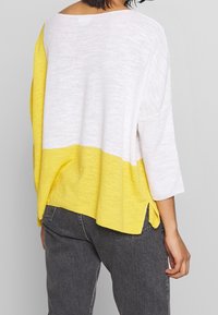 United Colors of Benetton Strickpullover - yellow