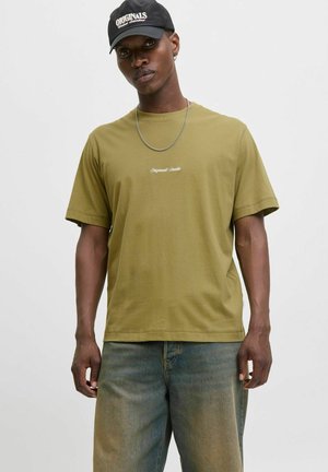 JORNORREBRO CREW NECK - Majica kratkih rukava s printom - olive drab