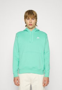 Nike Sportswear SPORTSWEAR CLUB FLEECE - Sweatshirt com capuz - light menta/white