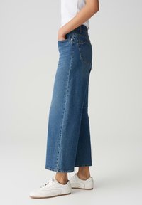 OPUS MID RISE CROPPED WIDE FIT - Straight leg jeans - mid lane blue