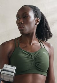 ICANIWILL DEFINE SEAMLESS SCRUNCH BRA - Sujetadores deportivos con sujeción media - autumn green