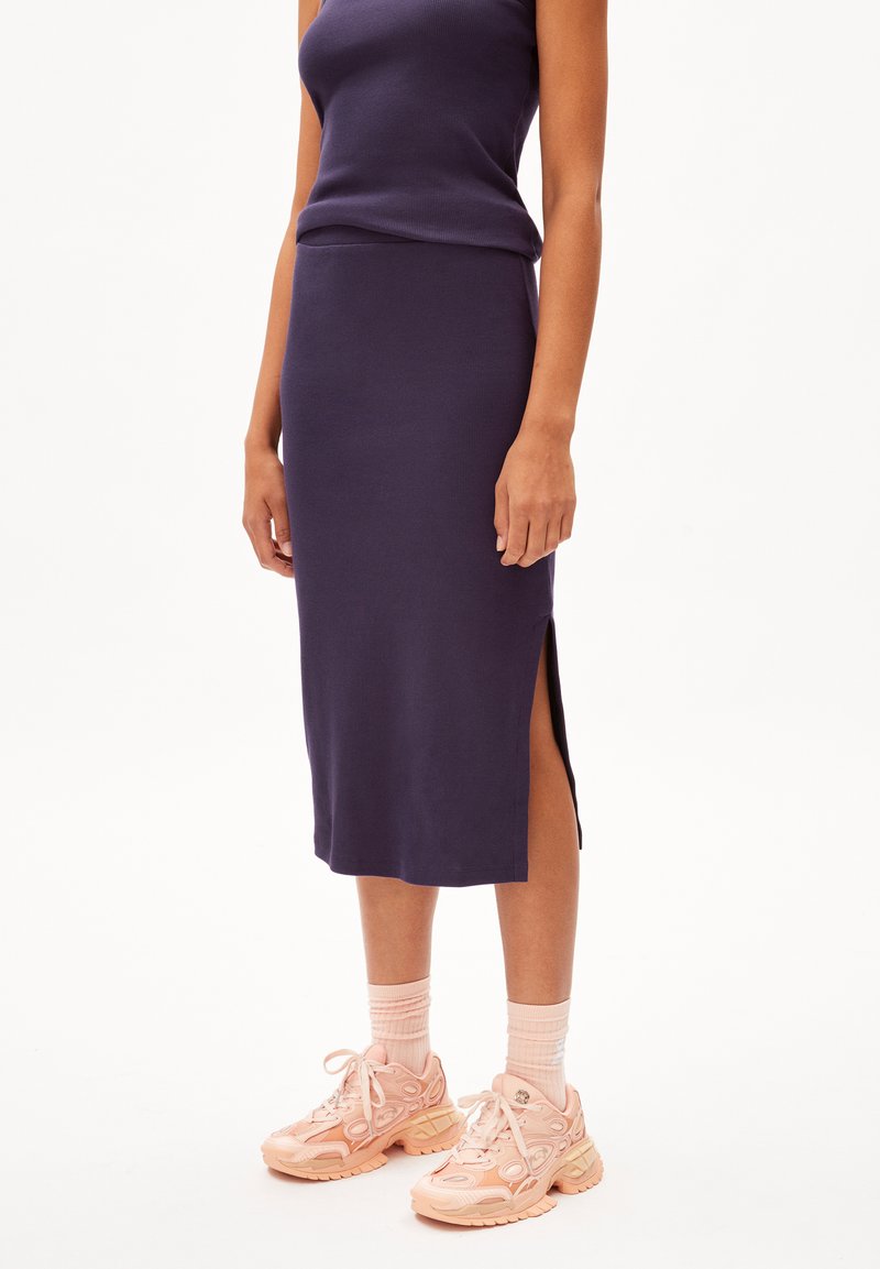 ARMEDANGELS Top 'Kanita' (GOTS) in Schwarz ABOUT YOU