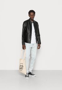 Diesel 2019 D-STRUKT - Calças de ganga justas - 09c06 01