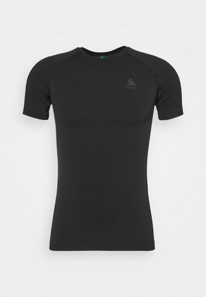 Schwarzes, kurzärmliges Sportshirt aus strukturiertem, feuchtigkeitsableitendem Material. Mit Rundhalsausschnitt und dezentem Logo auf der linken Brust.
