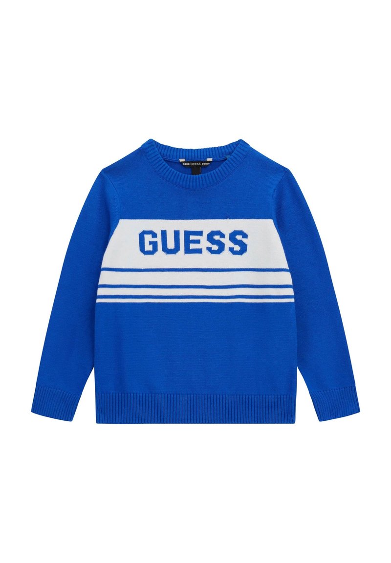 Blauer Pullover mit Rundhalsausschnitt, ausgestattet mit weißen Streifen und dem "GUESS"-Logo über der Brust. Hergestellt aus Strickstoff mit gerippten Bündchen.
