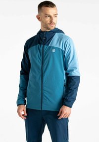 Herren Kapuzenjacke in Blautönen, mit Reißverschluss, zwei Seitentaschen und einem Logo auf der Brust. Glatte Textur und sportliches Design.