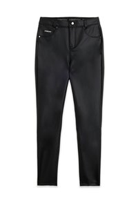 Pantaloni slim-fit in finta pelle nera con bottone frontale, passanti per cintura e piccolo logo del marchio sulla tasca destra.