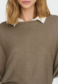 JDY Sweter