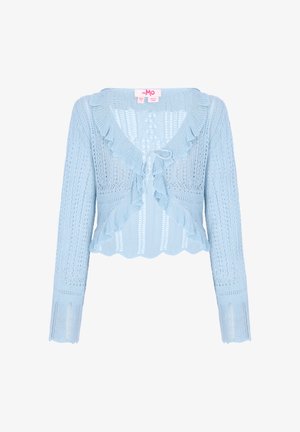 Jasnoniebieski dziergany kardigan z długimi rękawami, falbankowatym dekoltem i pięknie zaokrąglonym dołem. Posiada zapięcie na wiązanie z przodu oraz otwarty wzór dzianiny.