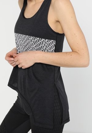 Sports T-shirts - black