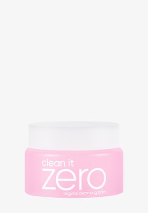 Barattolo di plastica rosa con coperchio bianco, etichettato "clean it zero original cleansing balm", forma rotonda, superficie liscia, senza motivi.