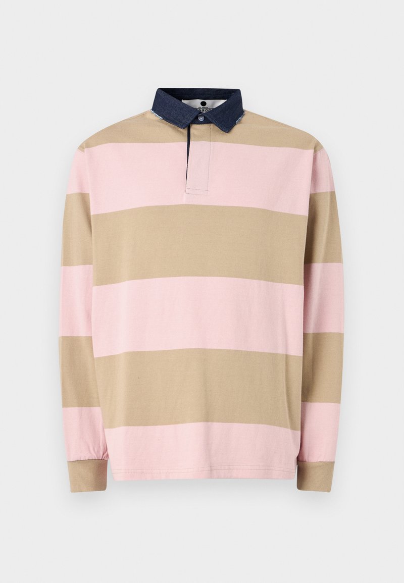 Camisa polo de manga larga a rayas en rosa y beige, con un cuello y tapeta de botones en denim oscuro, hecha de suave material de algodón.