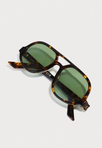 QUAY AUSTRALIA JET SET UNISEX - Sluneční brýle - tort yellow/forest
