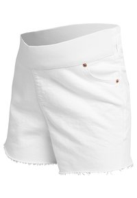 Vita denimshorts med bred midja, fransad fåll och subtila kopparfärgade detaljer. Har en sidoficka och en slät textur.