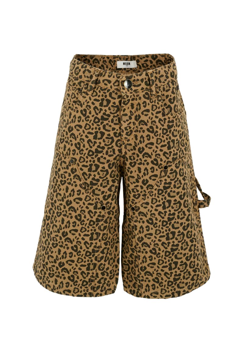 Shorts a stampa leopardata fino al ginocchio con tasche anteriori, chiusura con bottone, passanti per cintura e un piccolo dettaglio di cinturino laterale.
