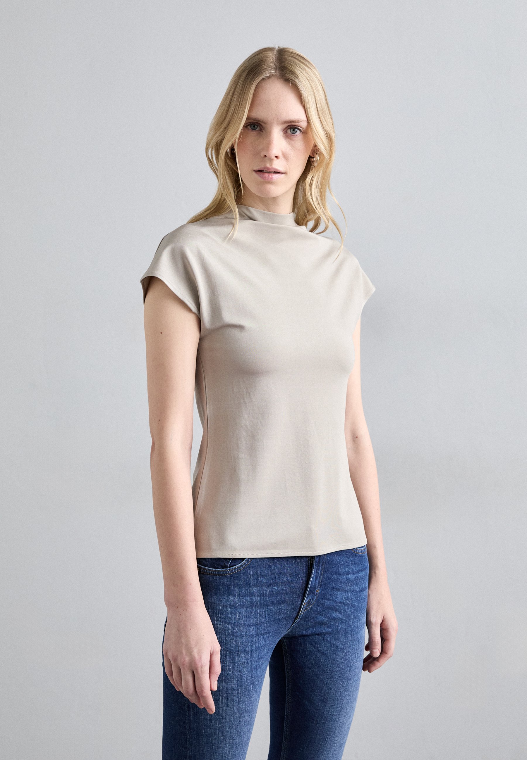 Tiger of Sweden ALITTA - T-shirts - beige - Zalando.no