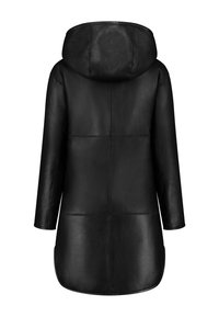 Zwarte leren jas met een capuchon, voorzien van een gladde textuur, rechte snit en naaddetails. De zoom is licht rond en er zijn zijsplitsen aanwezig.