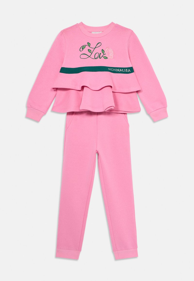Rosa Sweatshirt-Set mit einer geschichteten Gestaltung, das grüne Akzente und gestickte Details aufweist. Weicher Stoff; beinhaltet passende rosa Hosen.