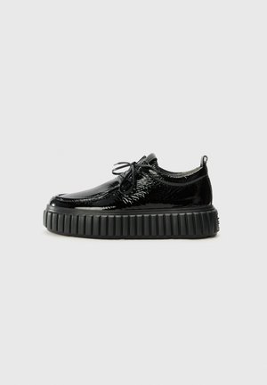 ZAP - Trainers - schwarz