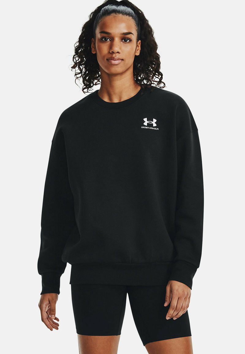 Sudadera negra hecha de una mezcla de algodón, con cuello redondo y puños de canalé. Logotipo de Under Armour en blanco en el pecho.