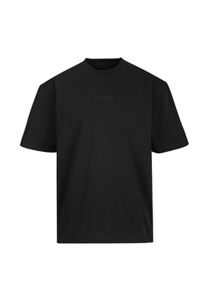 Zwarte korte mouw T-shirt met ronde hals en subtiele reliëftekst "19V69" op de borst.