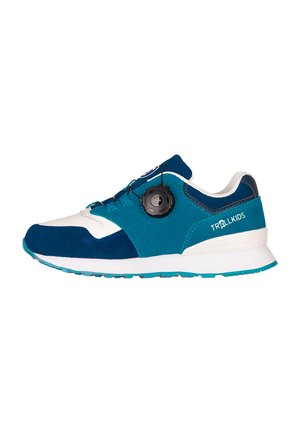 Blue and white Trollkids sneaker with a black dial closure system and thick white sole, shown in side profile on white background.