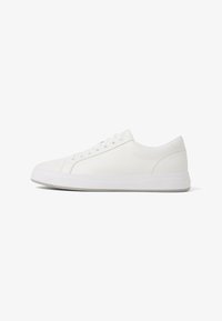 Seleccionado, white