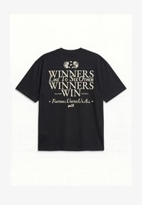 Επιλέχθηκε, washed black