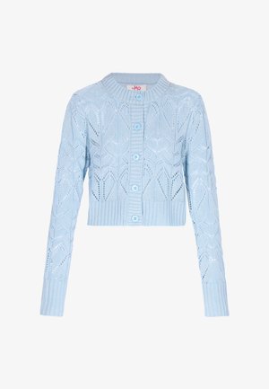 Világoskék kötött kardigán hosszú ujjakkal, gombos záródással, bordázott gallérral és szegéllyel, geometrikus csipkemintával díszítve.