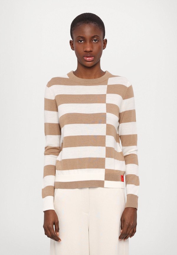 DOBERMAN - Jumper - camel